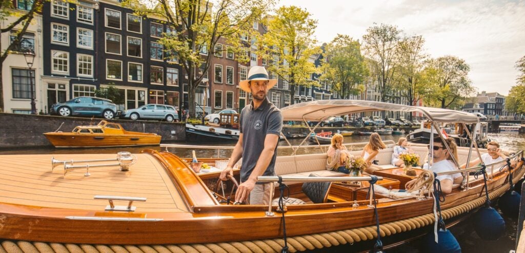 amsterdam canal cruise